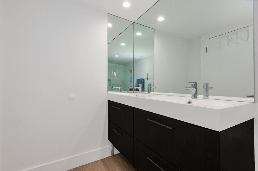 #1242 - Roney Palace — photo 23