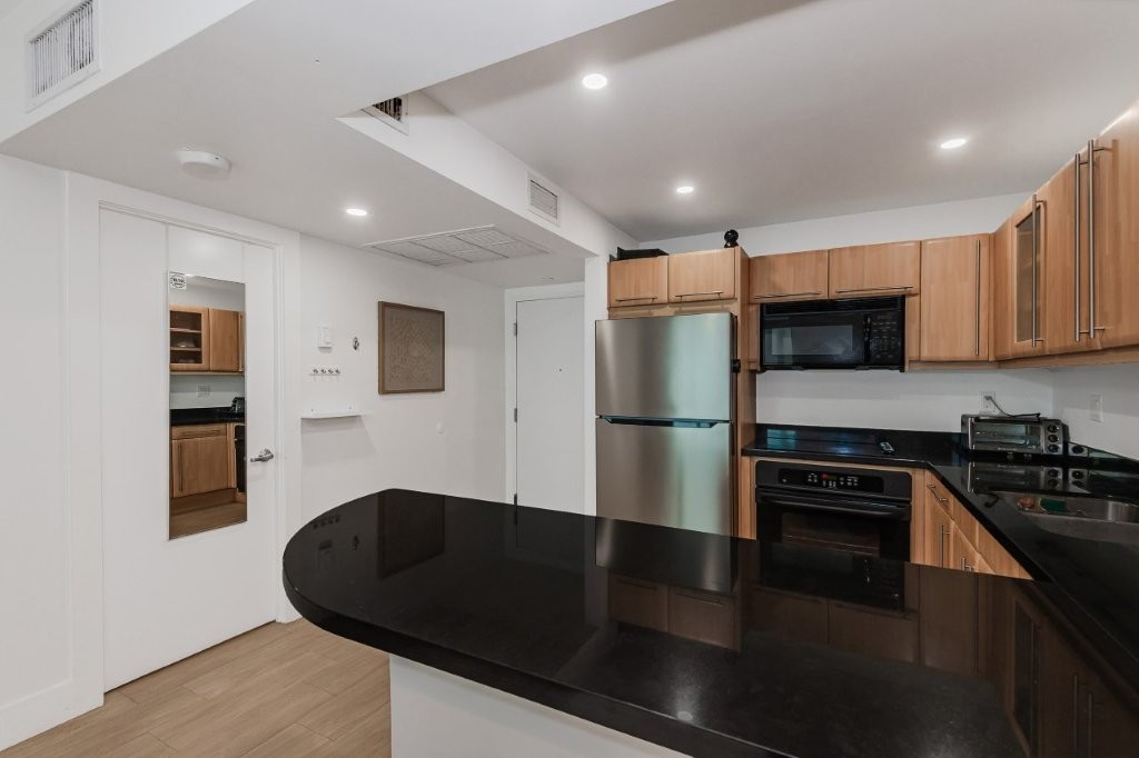 #1242 - Roney Palace — photo 19