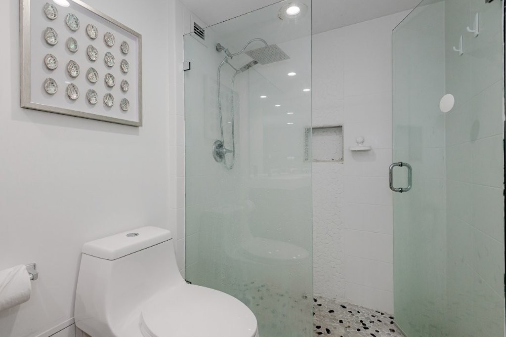 #1242 - Roney Palace — photo 22
