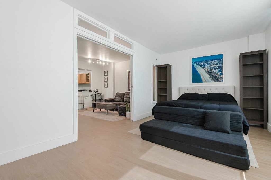 #1242 - Roney Palace — photo 12