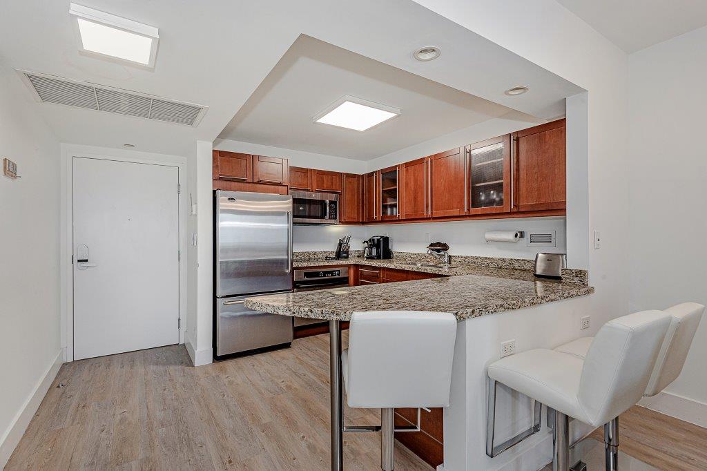 Roney Palace #1528