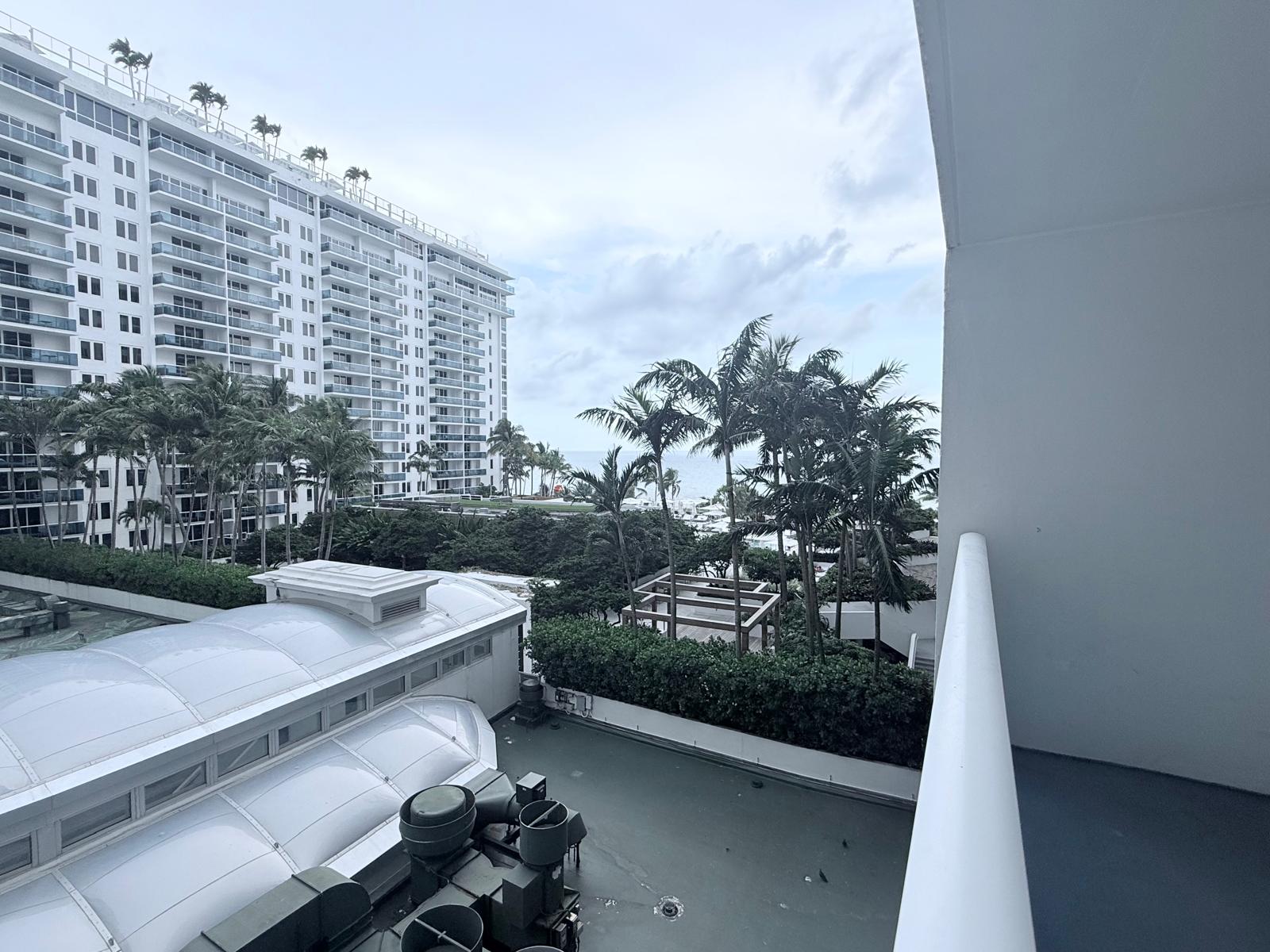 #621 - Roney Palace — photo 20